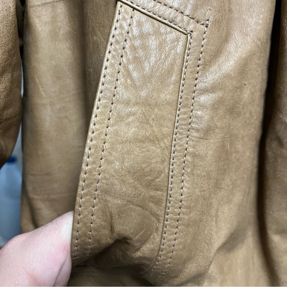Women's Tan Leather Jacket Size Medium EUC - Picture 4 of 7